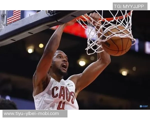 小莫布里首秀表现亮眼18分钟内砍下12分6板2助助球队取胜