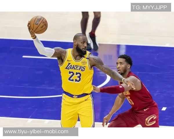 詹姆斯谈夏季训练计划高尔夫运动的复杂性引发思考